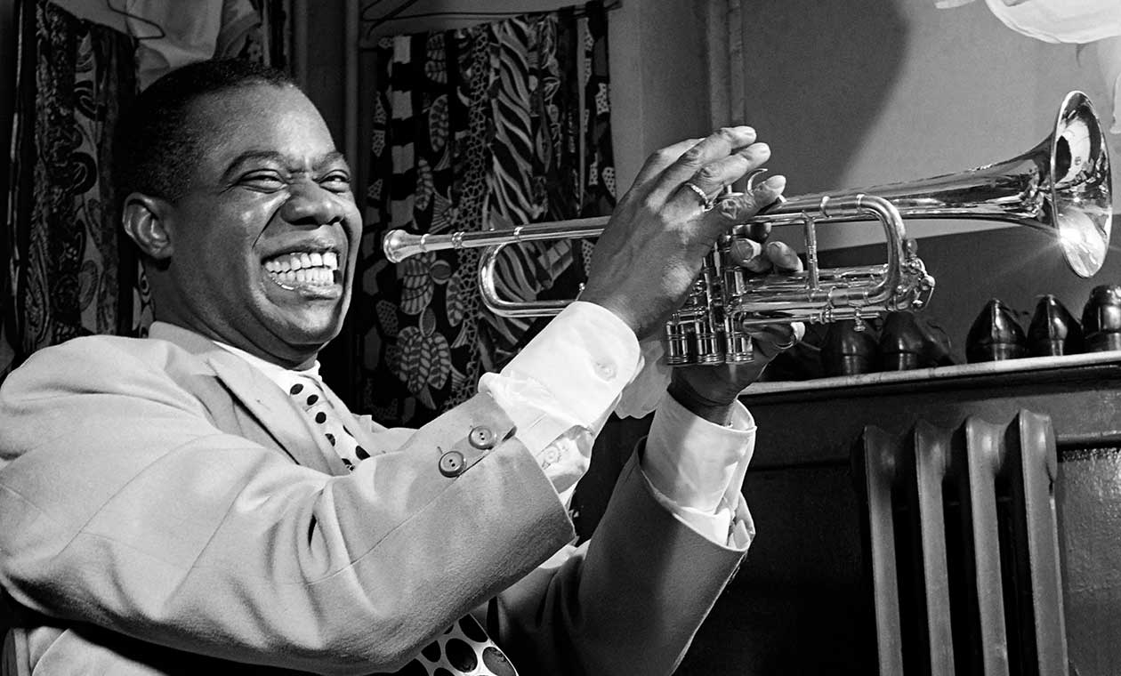 ¿Conoces La Vida Y Obra De Louis Armstrong? - Mad Radio